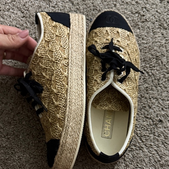 CHANEL Women's Black and Gold Lace Sneakers - Picture 2 of 11